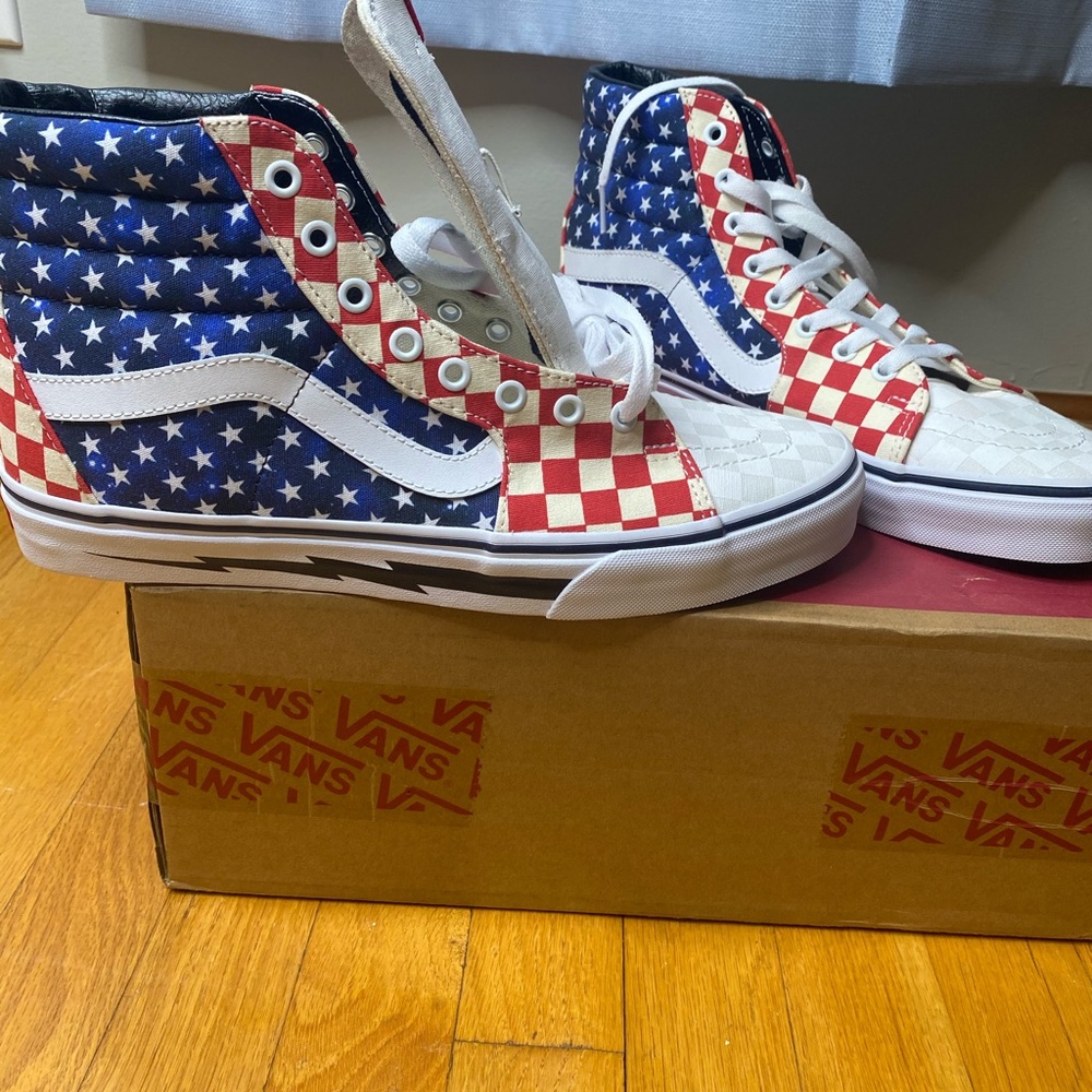 Brand new men’s custom made vans